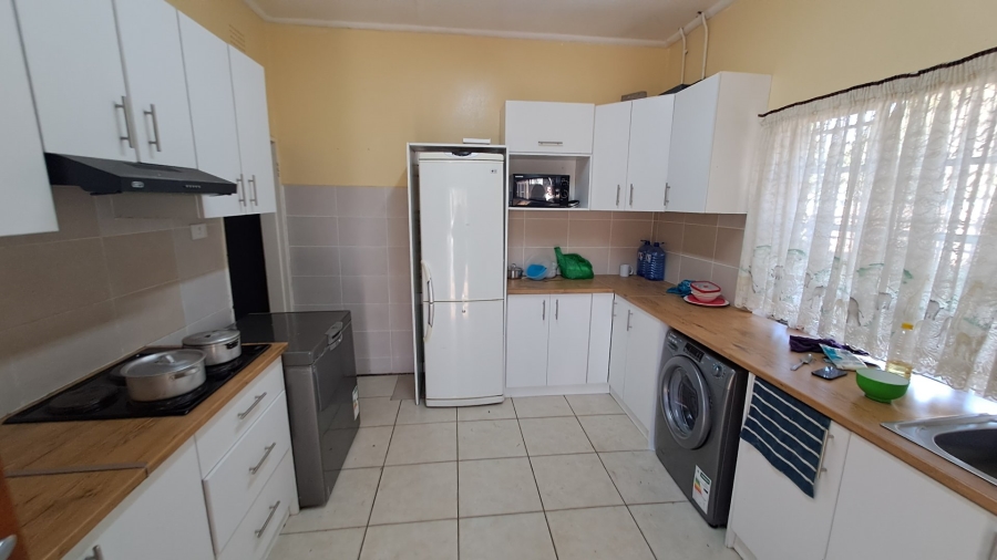 5 Bedroom Property for Sale in Park West Free State